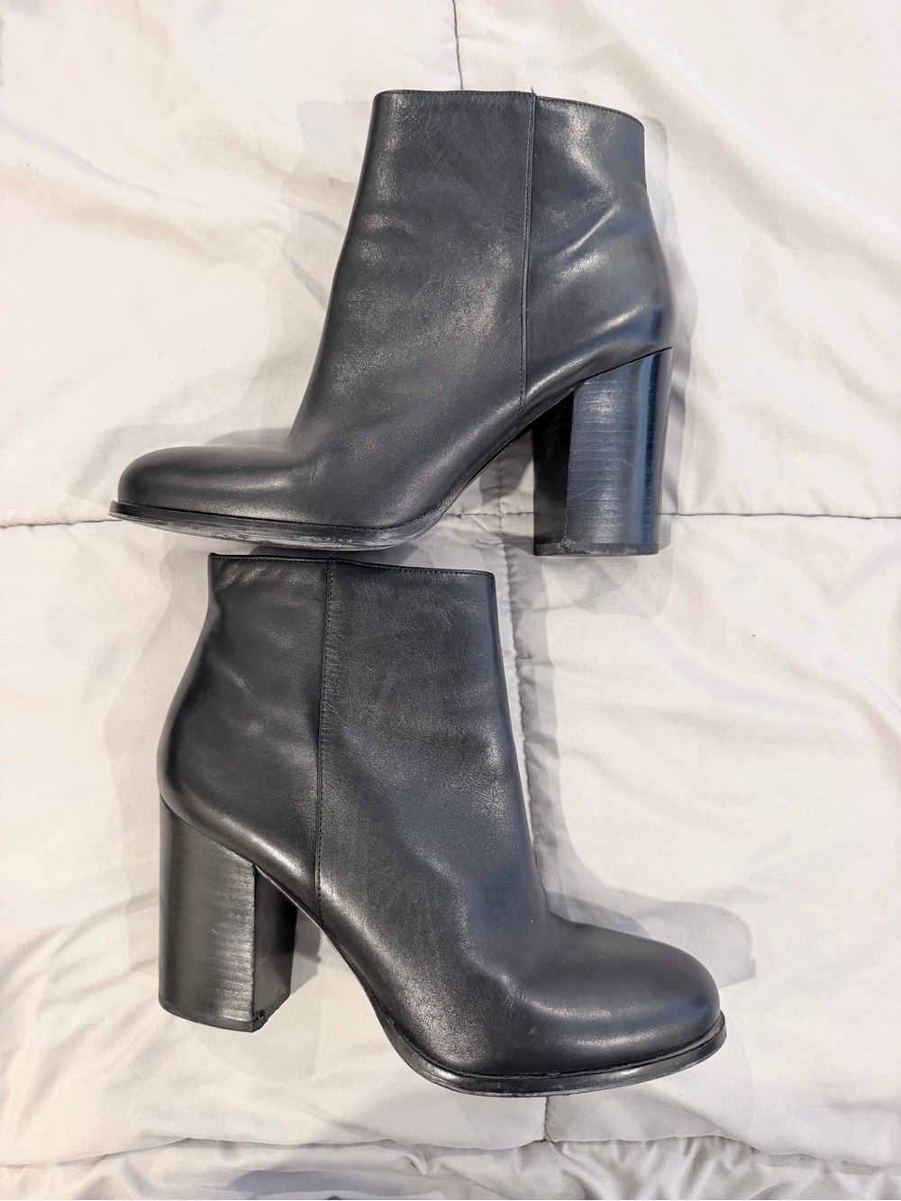 Via Spiga Black Leather Block Heel Ankle Boots
